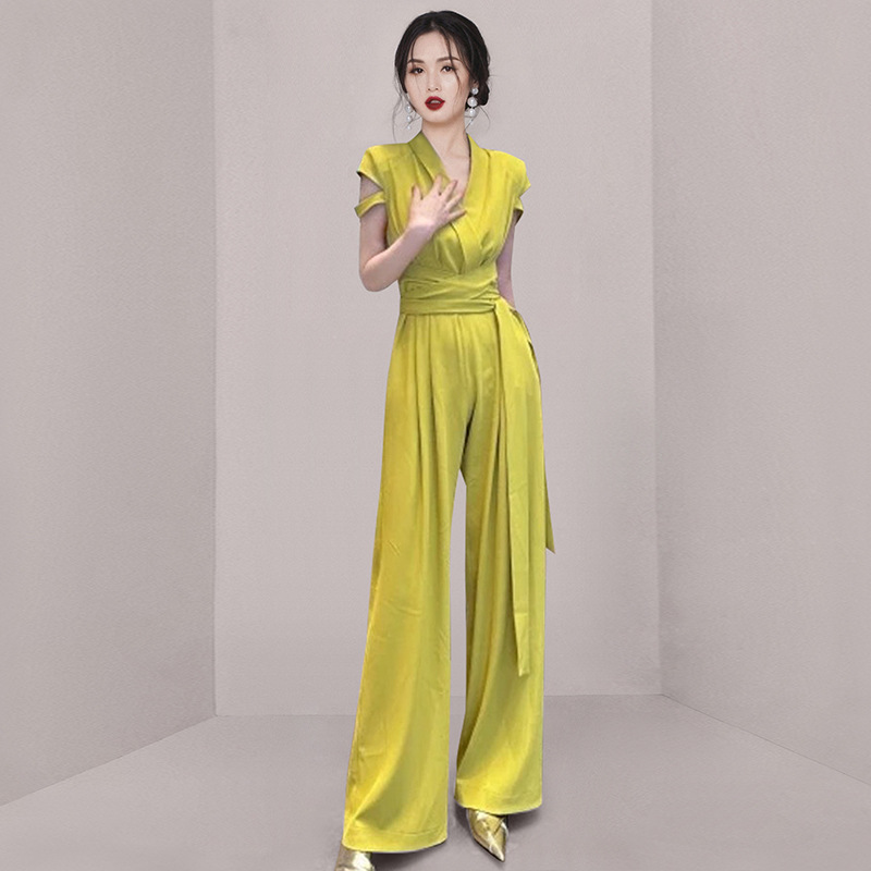Picture of Celebrity V Neck Waist-Cinching, Capable and Noble Wide-Leg Pants, Cross-Border Women's Summer New Style Slimming Look Wide-Leg Jumpsuits