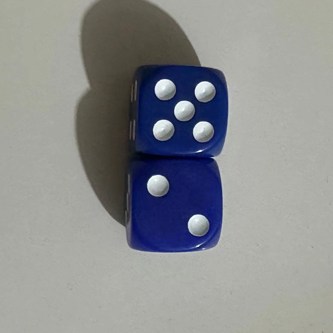 Picture of Yiwu Dege leisure and entertainment supplies 16mm acrylic solid color dice color complete