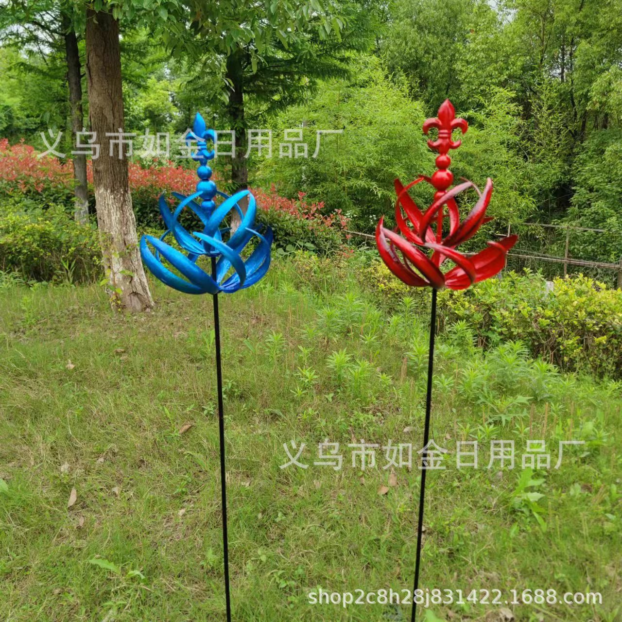Picture of molino de viento giratorio power wind rotating blue Lotus metal windmill courtyard decoration