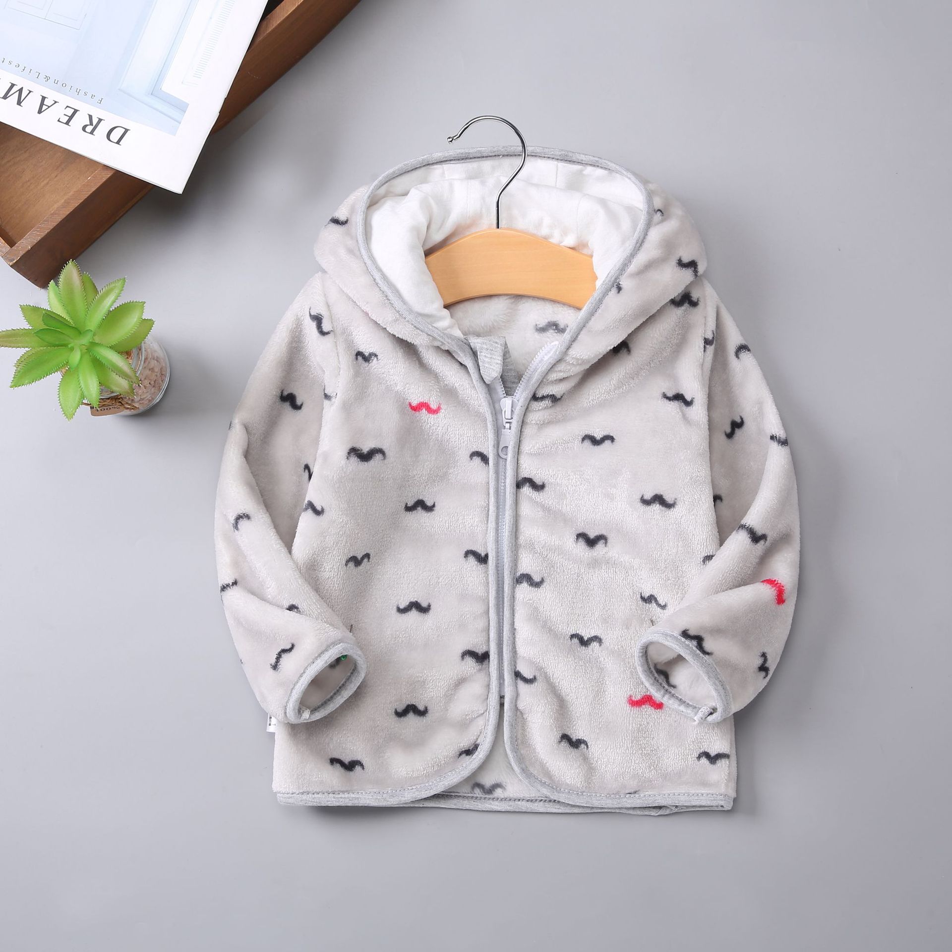 Picture of Girls' Coat Spring Autumn and Winter Children's Baby fleece-lined Thickened Boys' Plush Baby Coat Western Style Warm Top