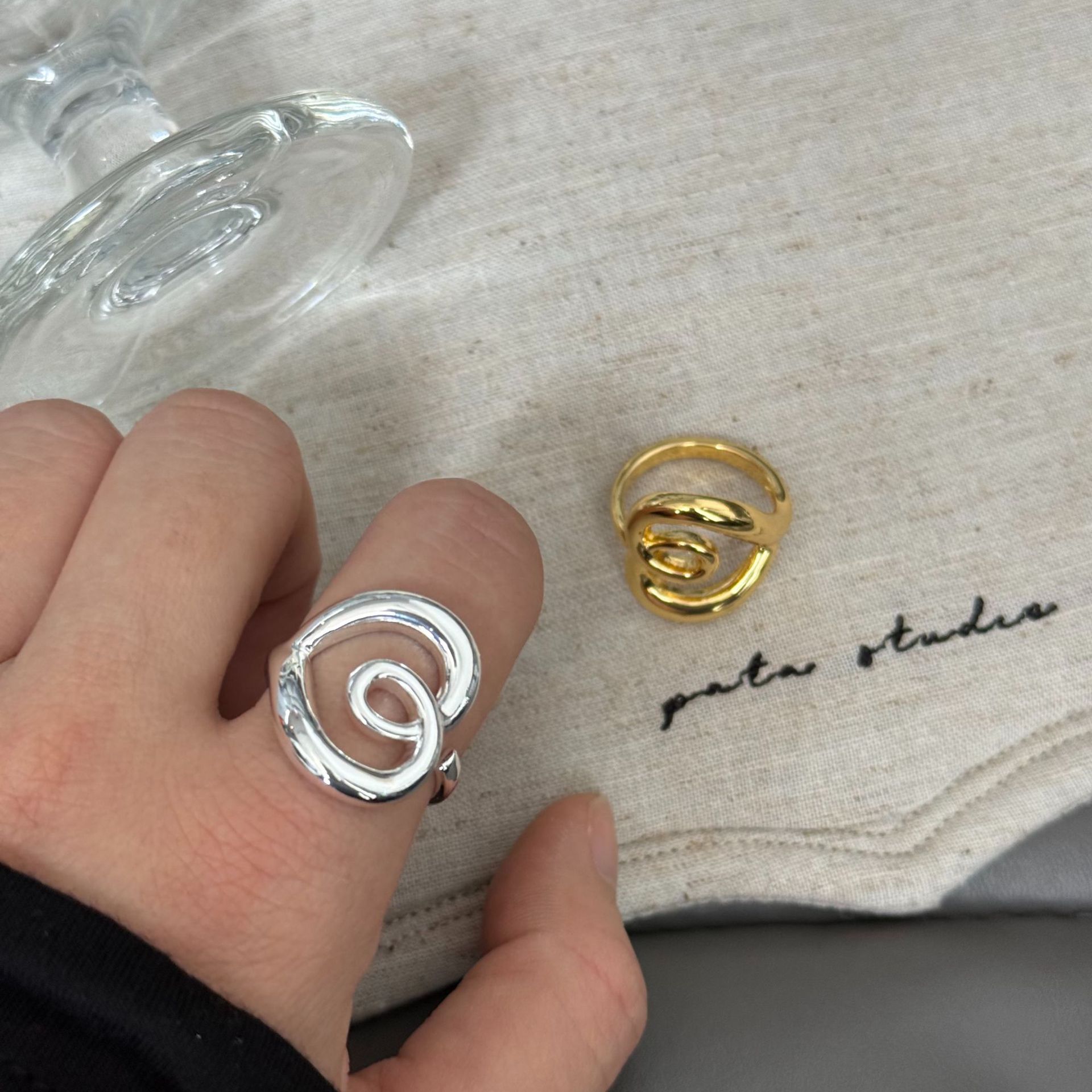 South Korea Imported Niche Design Hollow Irregular Love Ring Ins Peach Heart Simple Open Ring Ring