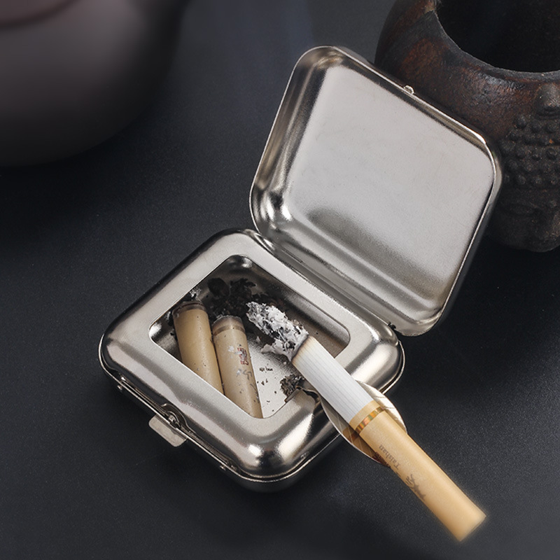 Mini Metal Ashtray Portable Small Ashtray Outdoor Portable Flap Pocket Pants Ashtray Creative Car Smoking Accessories
