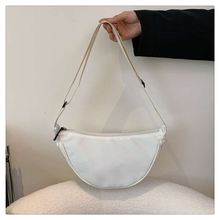 Picture of Messenger bag Fashion Women's shoulder bag cross-border new crossbody chest bag lightweight simple mobile phone change small bag