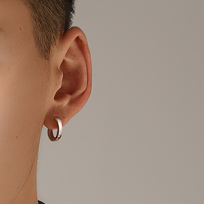 Ear Stud Men's Fashionable Personalized Fashionable Men's Style Green Ring Ear Buckle Round Ear Ring Earrings European and American Simple Men's Earrings