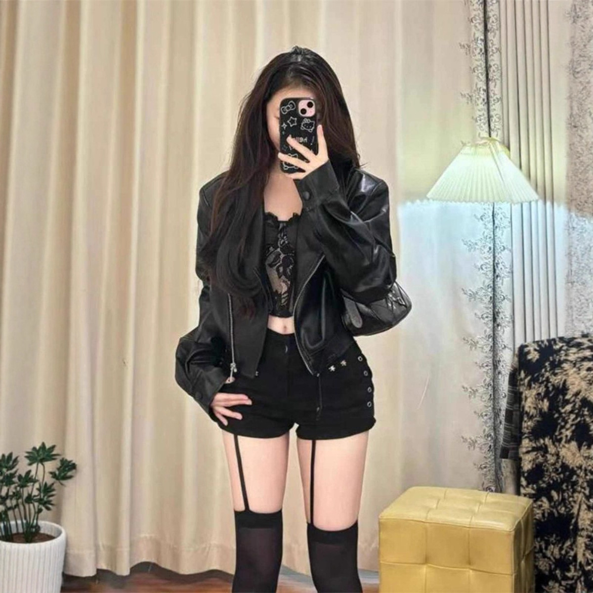 Picture of American hot girl black leather jacket female 2025 autumn small short motorcycle PU leather jacket sweet cool top