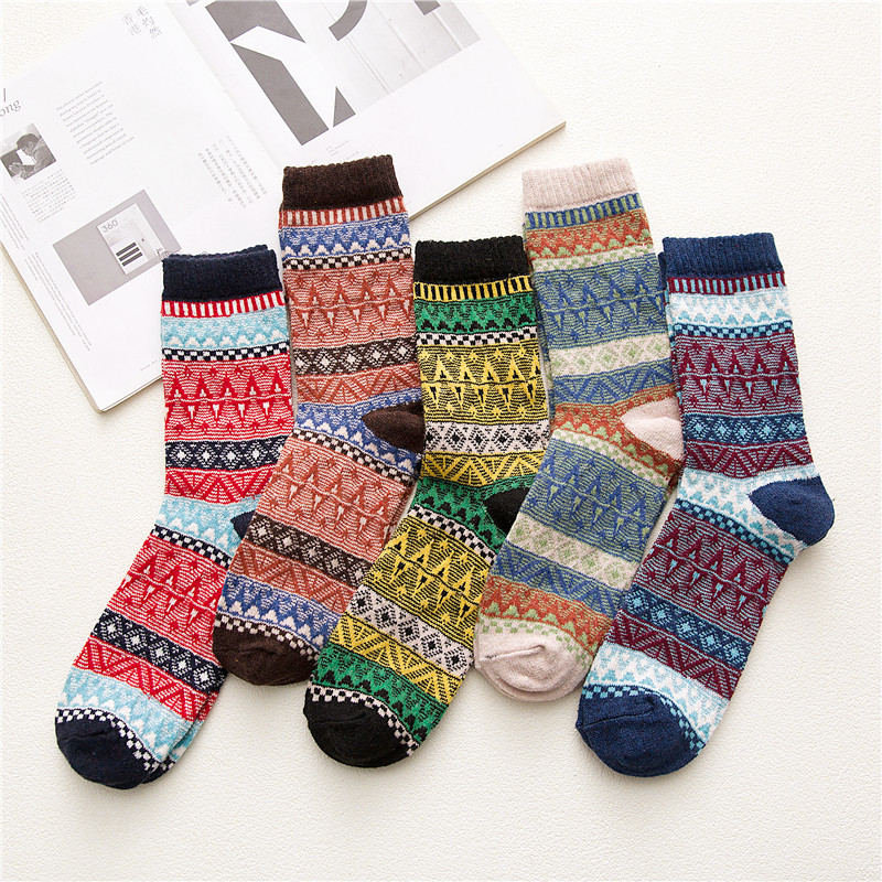 Amazon autumn and winter thick men's wool socks cross-border foreign trade mid-tube men's socks national wind socks electric ripple