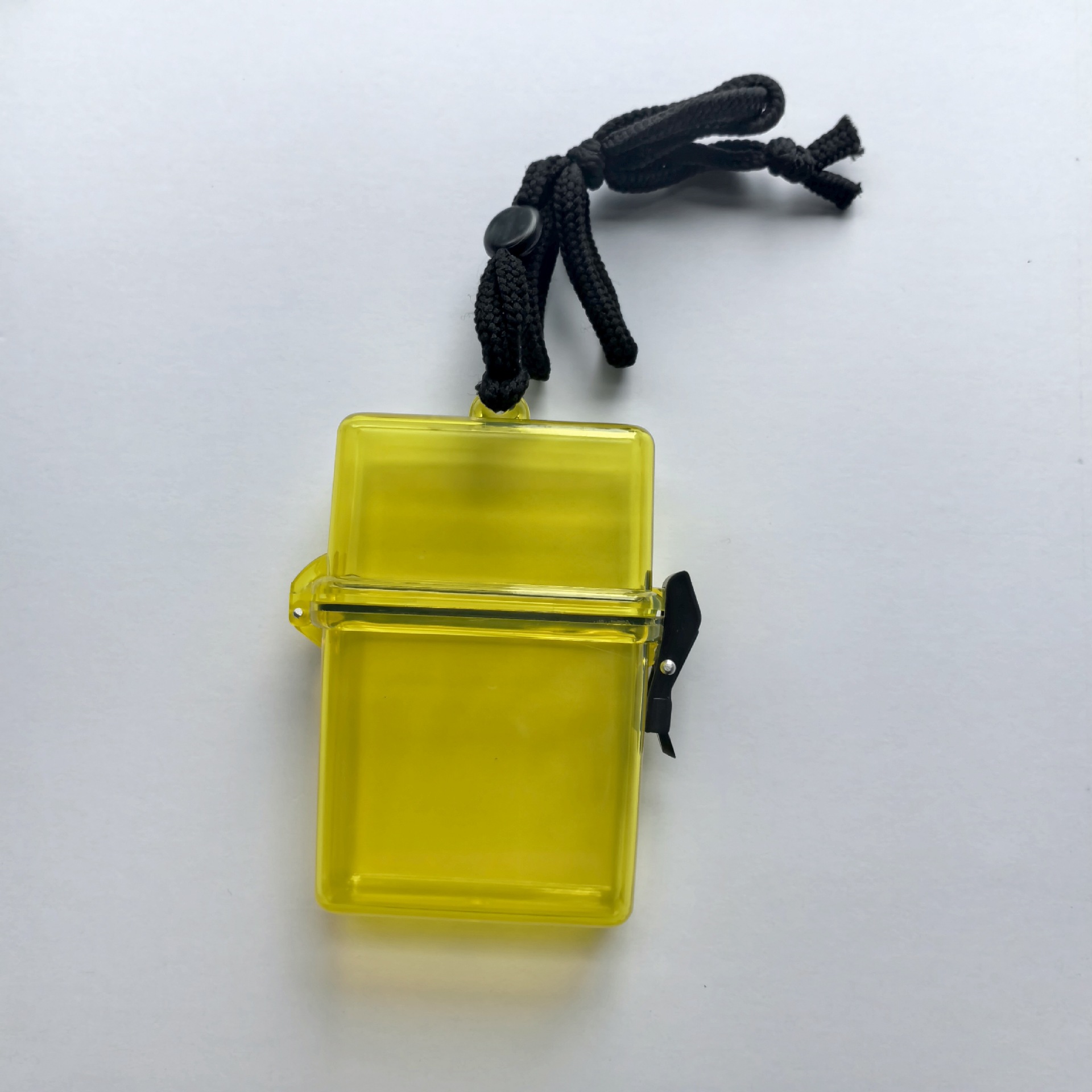 Picture of Ins Hip-Hop Punk Transparent Cigarette Box Hanging Neck Plastic Cigarette Box Popular Cigarette Box Waterproof Box Moisture-Proof Small Card Storage Box