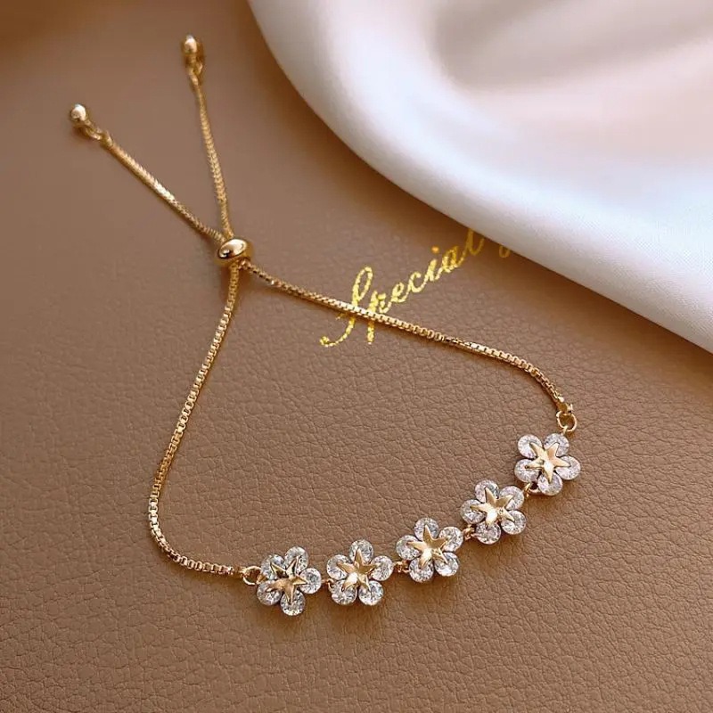 New Golden Diamond Snowflake Bracelet Fashion Student Sweet Popular Cute Snowflake Personalized Bracelet All-match Simple