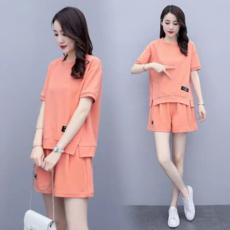 Picture of 2022 New Arrival Korean Style Fashionable Round Neck Short-Sleeved Wide-Leg Shorts Casual Running Two-Piece Sportswear Suit for Women