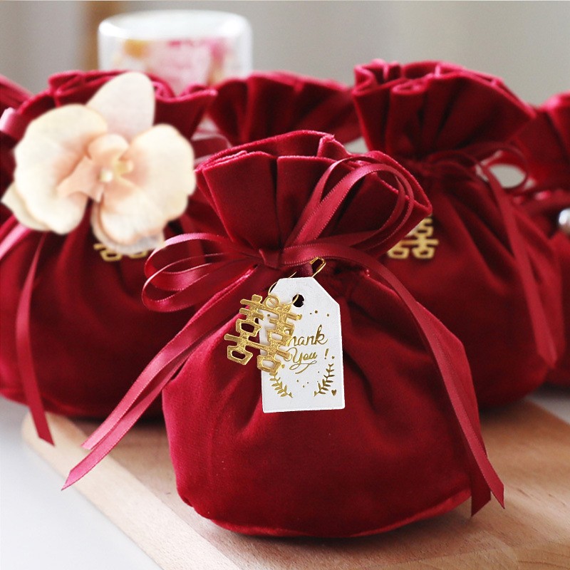 Picture of Wedding Ceremony Satin Wedding Candy Bag Creative European Style Accompanying Ceremony Candy Bag Creative Ins Style Candy Box