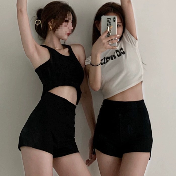 Black Hot Girls Super Shorts Women's High Waist Slimming Casual Pants Summer Design Sense Slim-fit Hip Wrapped Hot Pants Short Trendy Pants