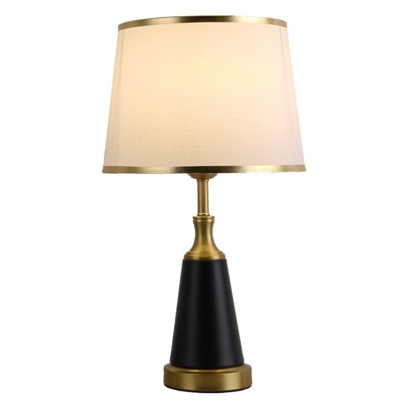 American bedroom bedside table lamp simple modern eye protection warm romantic Nordic room girl wedding touch table lamp