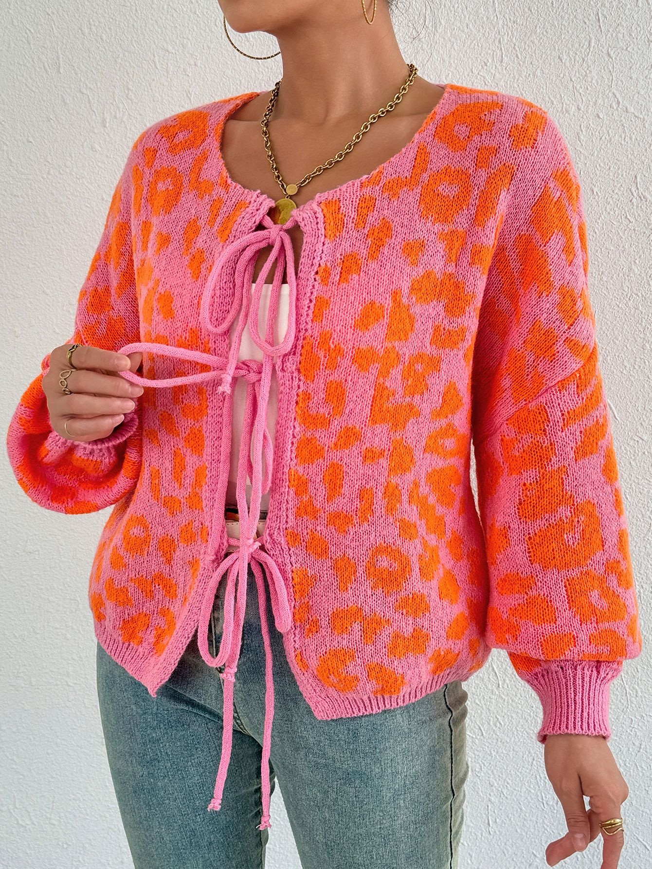 Picture of Cross-border Amazon Fall/Winter New Vintage Leopard Bow Lace-up Cardigan Jacket Crew Neck Long Sleeve Loose Sweater