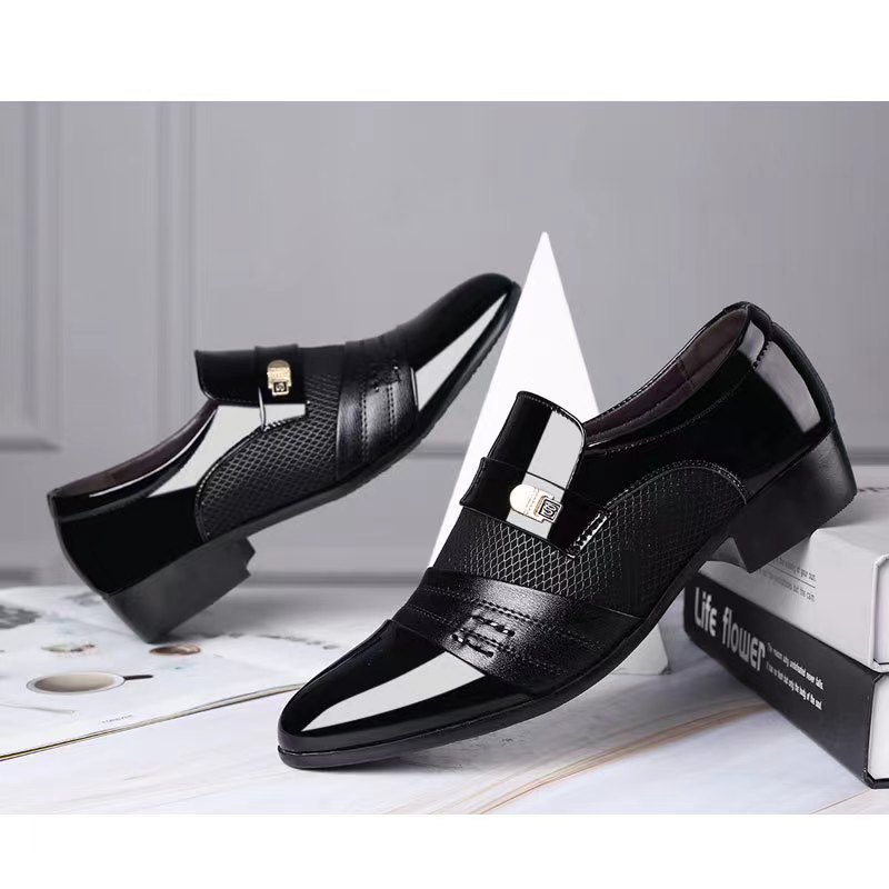 Picture of Cross-Border Large Size Formal Men's Leather Shoes Black Business Casual British Shoes Summer Breathable Mesh Men's Shoes Wholesale