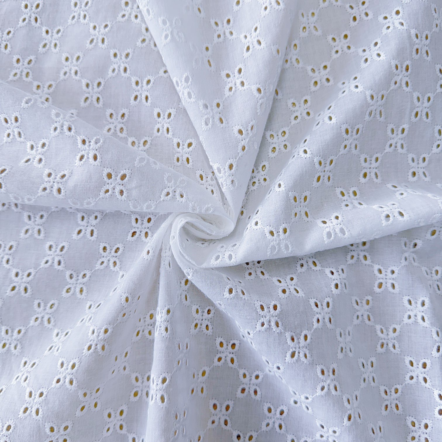 New Four-Leaf Clover Cut Out Cotton Embroidered Cloth Large Machine Embroidery Women's Spring and Summer Dress Fabric