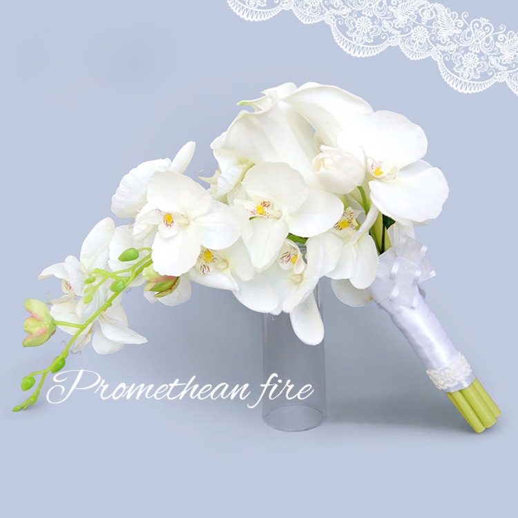 European-style French-style Romantic Wedding White Calla Bride's Hand-held Flower-scented Drop-shaped Hand-held Flower bouquet