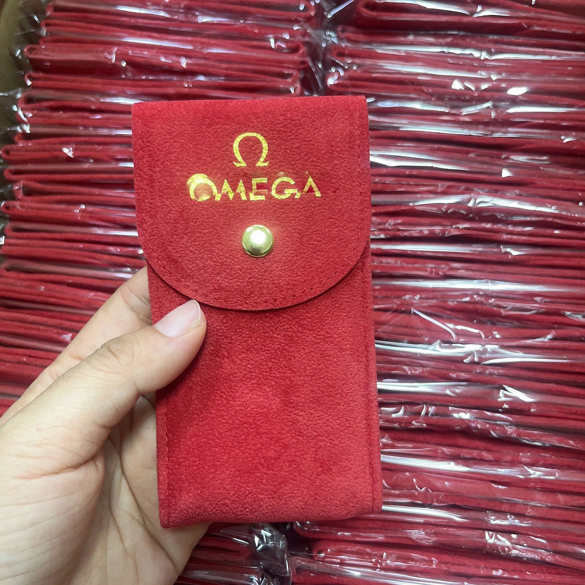 Crazy Grab, Same Day Delivery, Thickeneded Beaded Velvet Storage Bag, Portable Watch Anti-Scratch Smart Watch Storage Bag