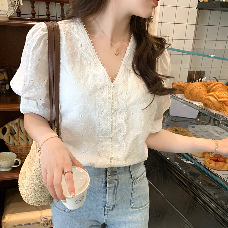 Picture of Korean Chic Summer French Niche Simple Loose All-match Sweet Lace Stitching V-neck Embroidered Lace Shirt