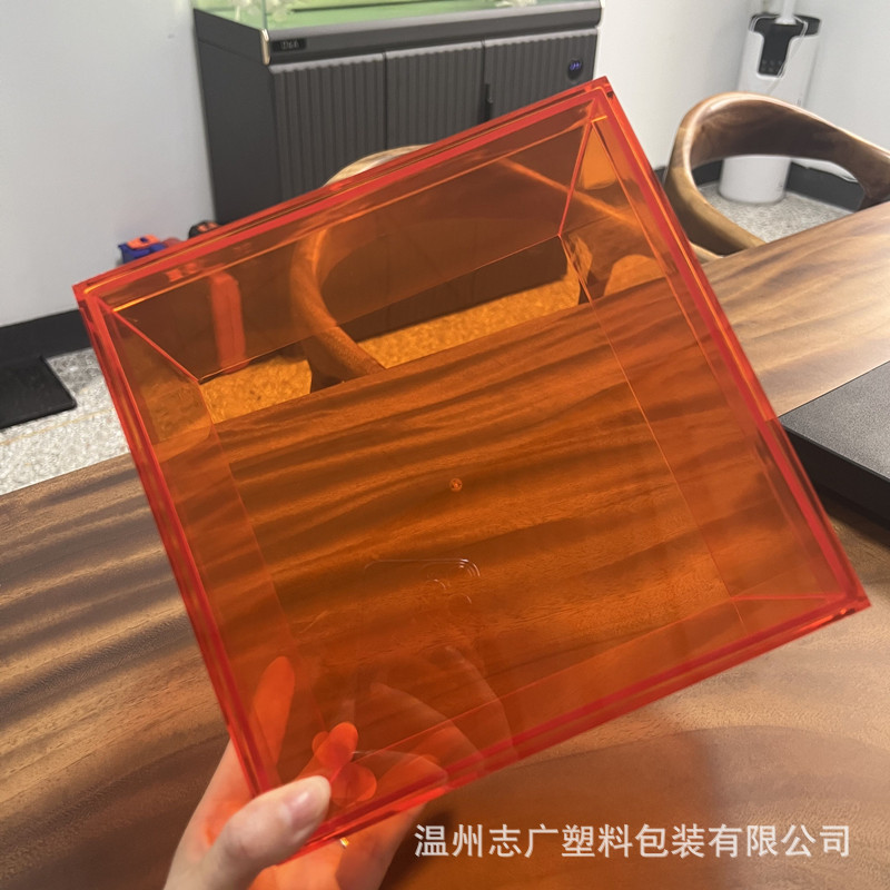 Picture of Gift crystal box 20*20 * 12.5cm wedding return gift bridesmaid set acrylic ps wholesale