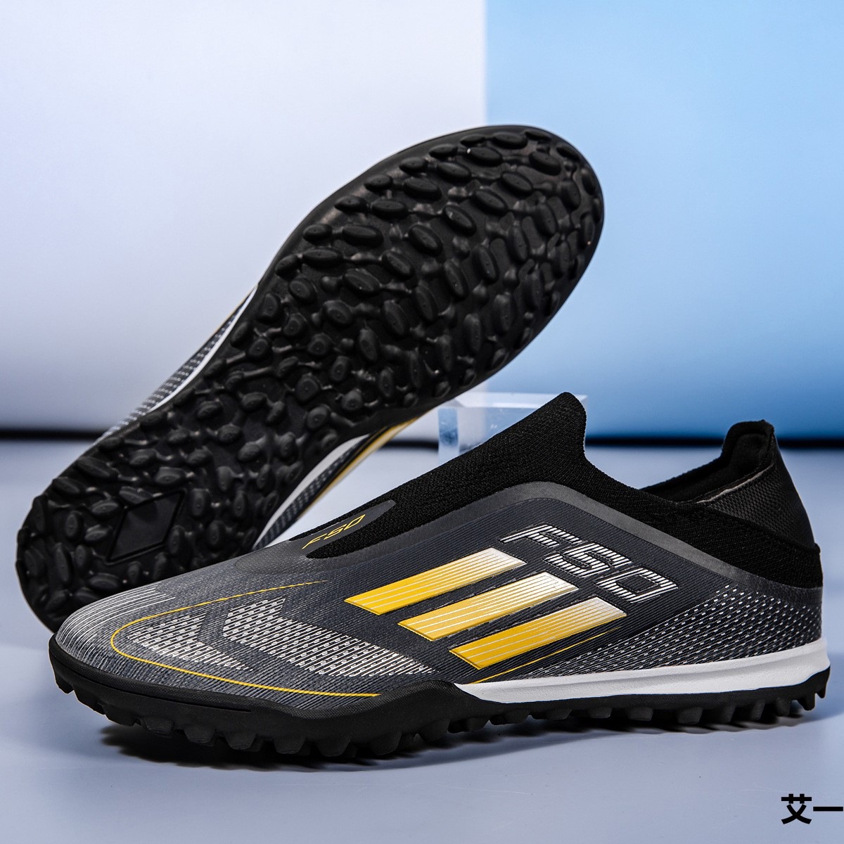 Cross-Border New Low-Top Football Shoes for Male and Female Students with Long Spikes and Broken Spikes for Outdoor Sports Professional Competition Training Shoes Non-Slip