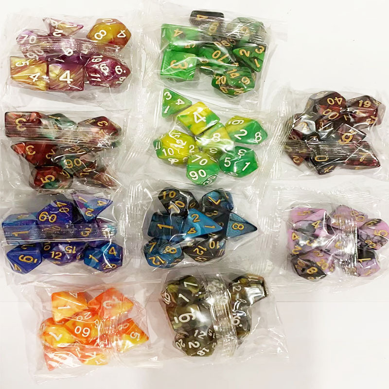 Multi-sided suit two-color dice acrylic digital dice 7 pieces 1 set of sieve solid color running color starry sky