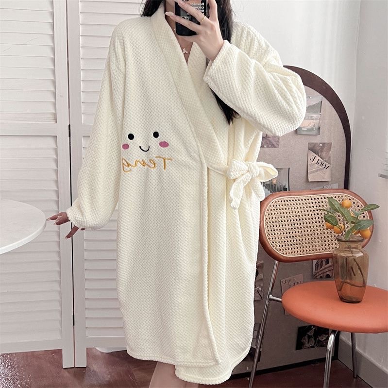 Picture of New wearable bath skirt bathrobe thickened absorbent pineapple Plaid coral velvet home hotel smiley face long sleeve thickened plus size