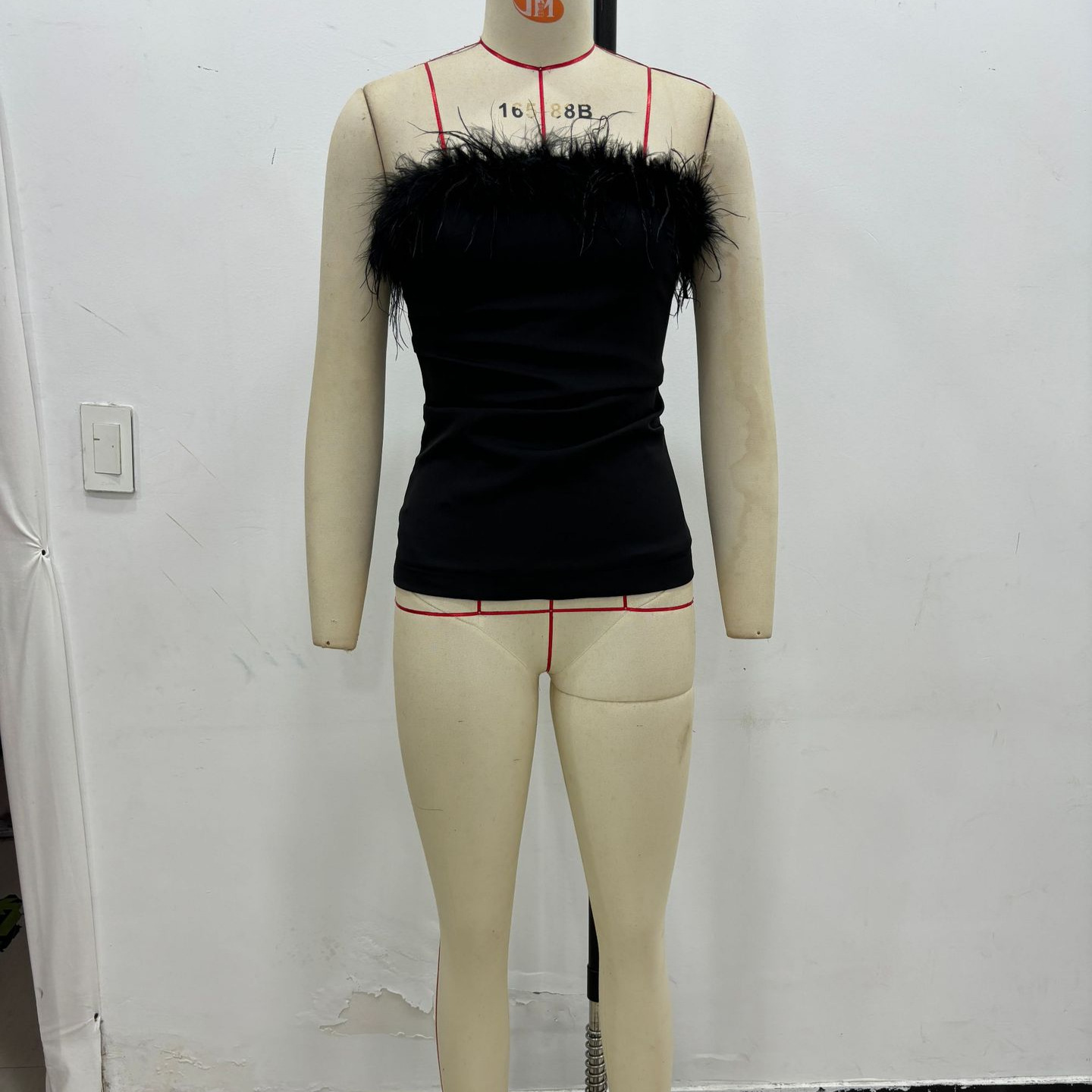 ZA cross-border women's clothing wholesale European and American style fashion hot girl sexy slim feather ornament tube top 4772103