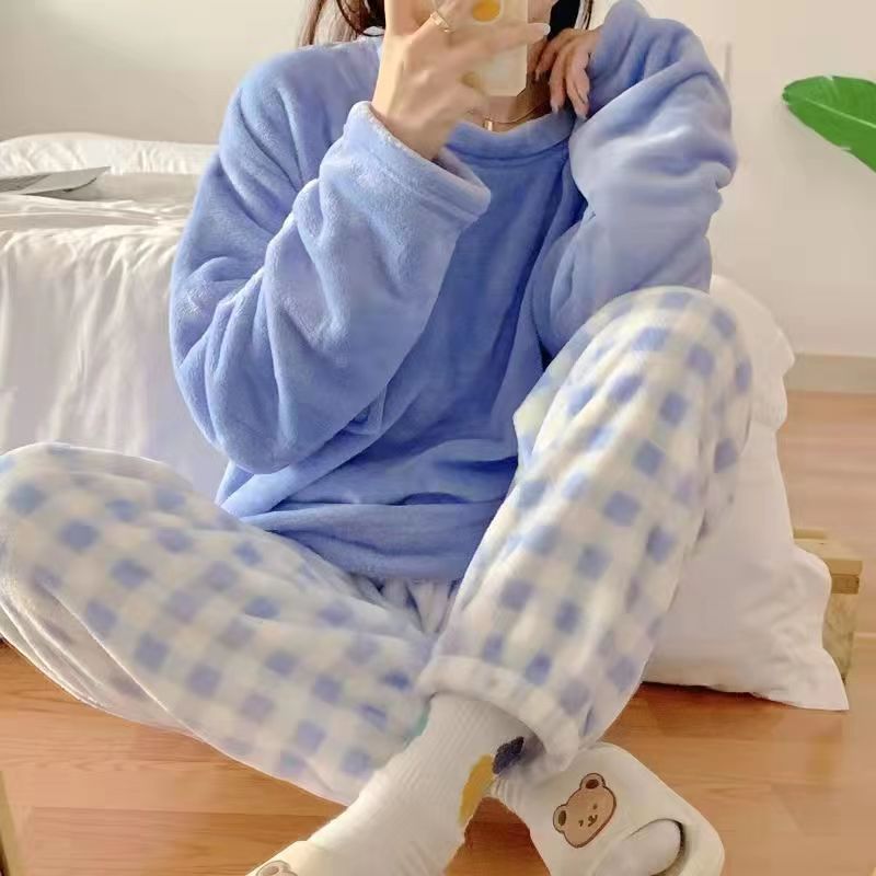 Winter pajamas women's flannel long-sleeved trousers round neck Korean style simple girl warm homewear suit