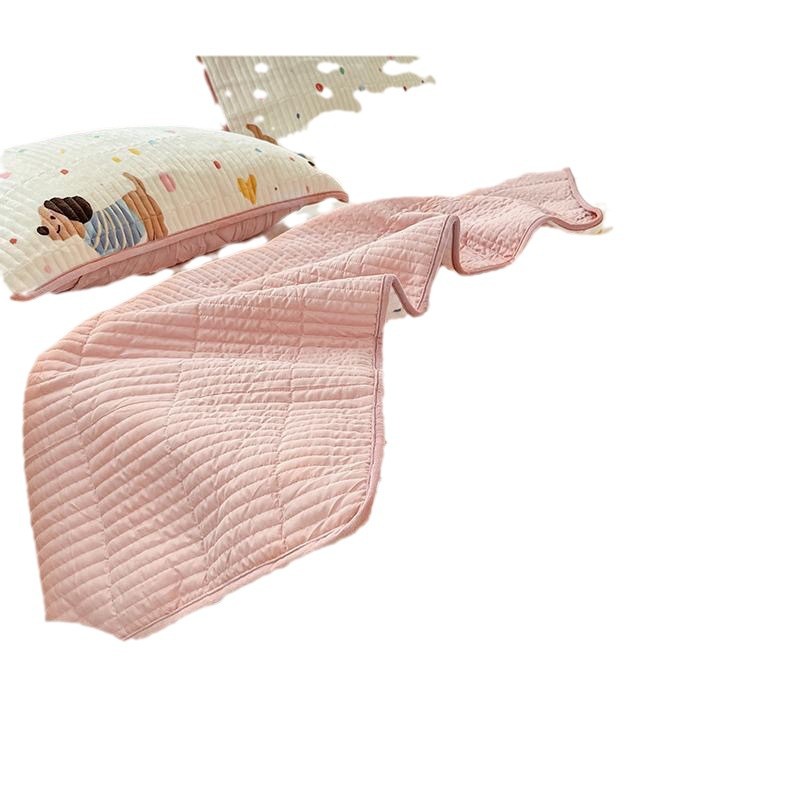 Picture of Milk Velvet Bed Cover Three-Piece Set, Class a Maternal and Infant Grade, Autumn and Winter Single Quilted Non-Slip Bed Sheet, Coral Velvet Kang Cover, Thickened