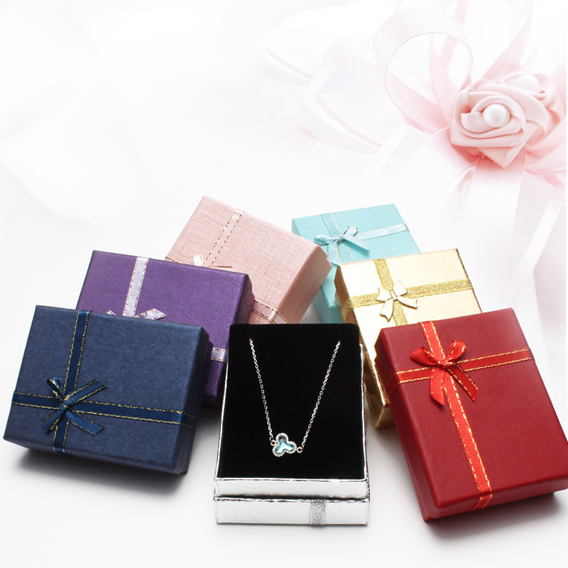 Picture of Jewelry Gift Set Pearlescent Paper Color Box Phnom Penh Jewelry Box Necklace Rectangular Jewelry Packaging Box Set