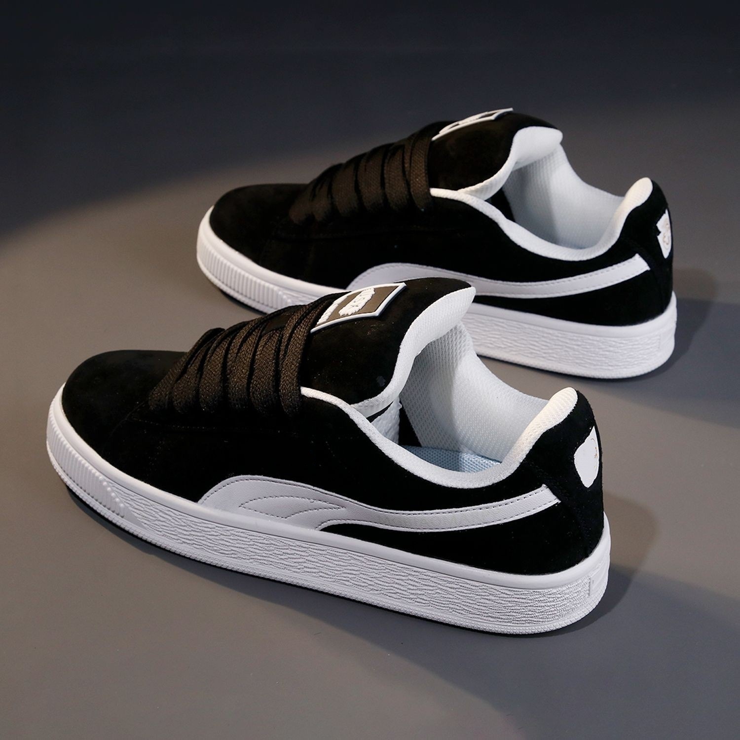 Large Size New Bread-Style Sneakers for Women, Trendy Spring and Autumn New National Style Versatile Casual High-Value White Shoes for Men and Women