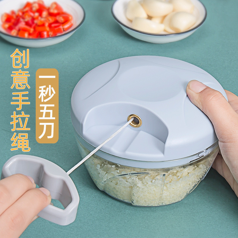 Picture of Mashed Garlic Artifact Pulling Garlic to Beat Garlic Garlic Mashing Garlic Mashing Garlic Mashing Manual Garlic Mashing Machine Cutting Garlic