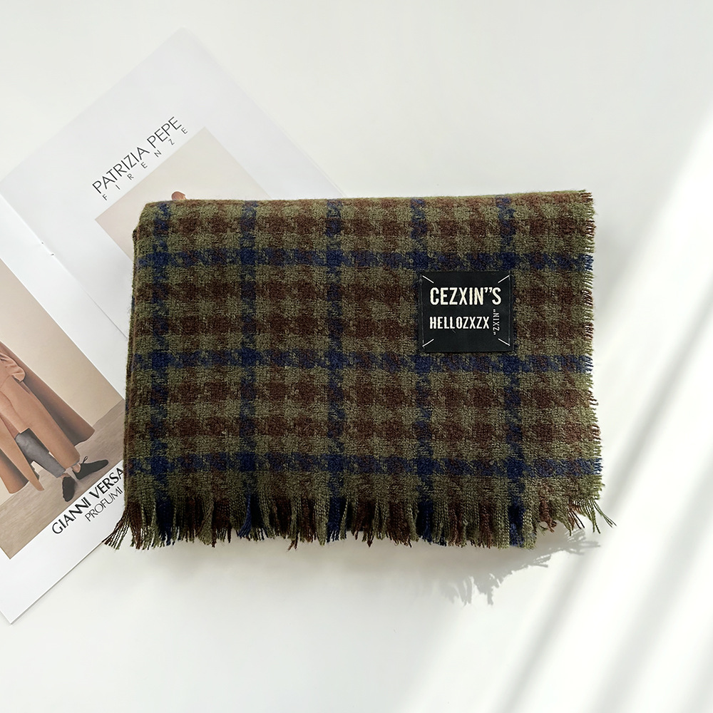 Picture of Korean Style Contrasting Houndstooth Scarf for Women in Autumn and Winter, Warm Retro, Versatile, High-End Shawl, Dual-Purpose Thickeneded Scarf