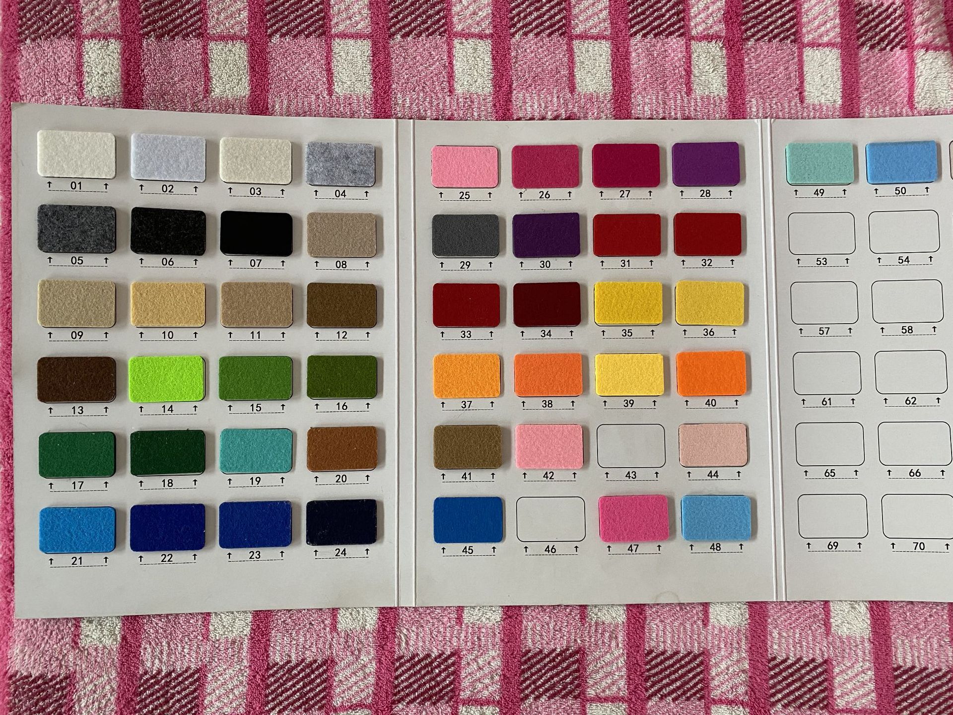 Picture of Hair Clip Display Claw Clip Organize Storage Box Storage Bag Wall Hanging Headwear Storage Bag Felt Hair Clip Storage