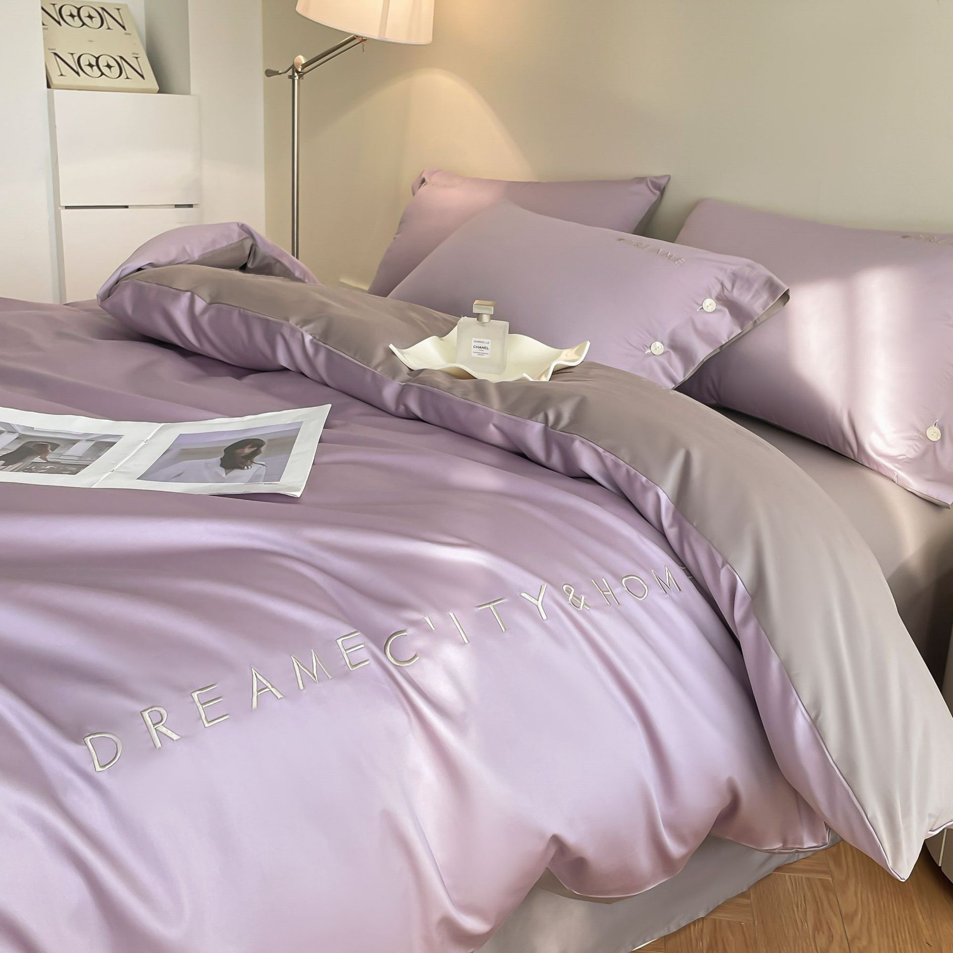 Picture of 60 Xinjiang long-staple cotton four-piece cotton bed sheet bed hat light luxury embroidery dormitory three-piece cotton bedding s