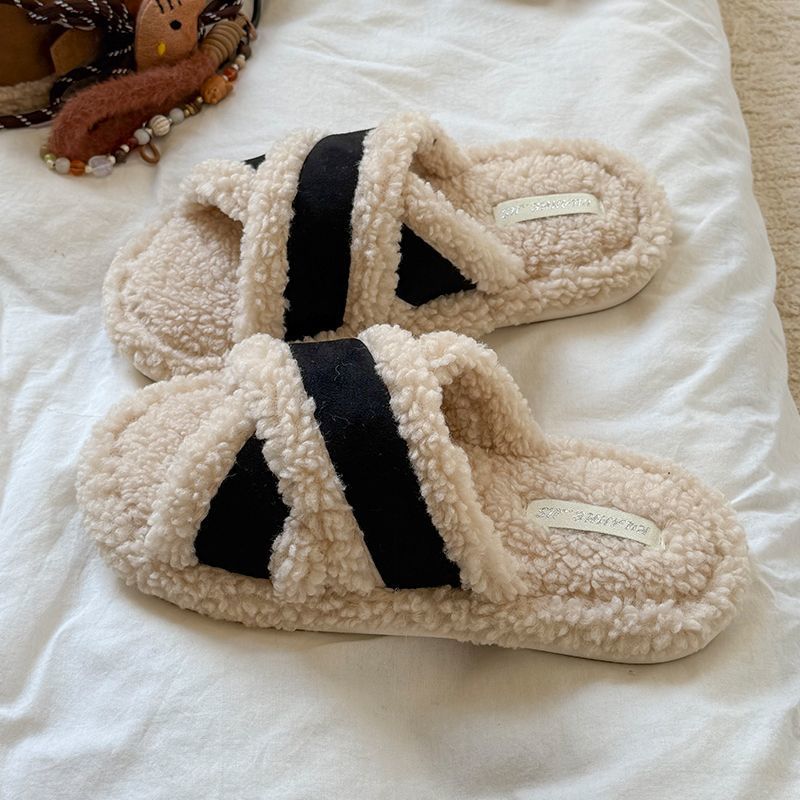 Picture of Thick-soled furry slippers for women, 2025 new autumn/winter lambswool high-end fluffy single-line cotton slippers