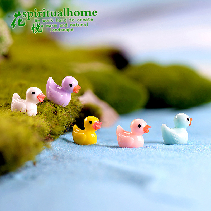 Picture of Little Yellow Duck doll pendant Moss micro landscape decoration creative ornaments mini little duck resin crafts