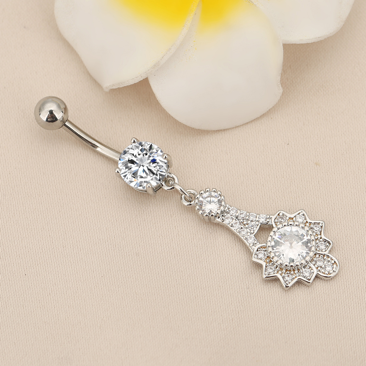 Picture of Cross-border new fashion wear belly button nail flower belly button ring puncture jewelry sunflower diamond personality belly button