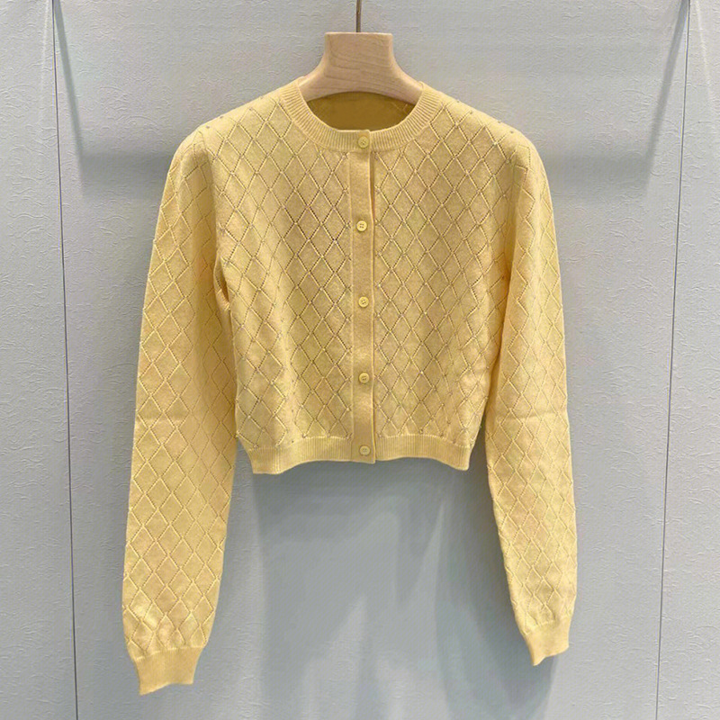 Picture of Winter New Miu Style Cardigan Hand-Stitched Diamond Quilted Cardigan Jacket Socialite Elegant Versatile Knitted Top for Women