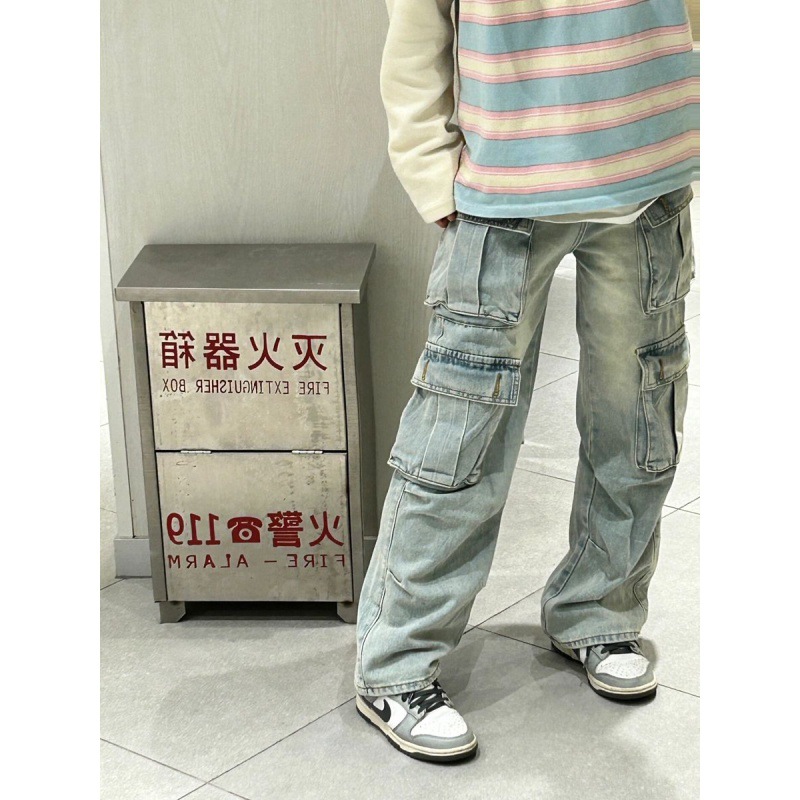Picture of American Style Retro Washed Overalls Women's Autumn and Winter New High Street Multi-Pocket Casual Loose Straight Denim Pants