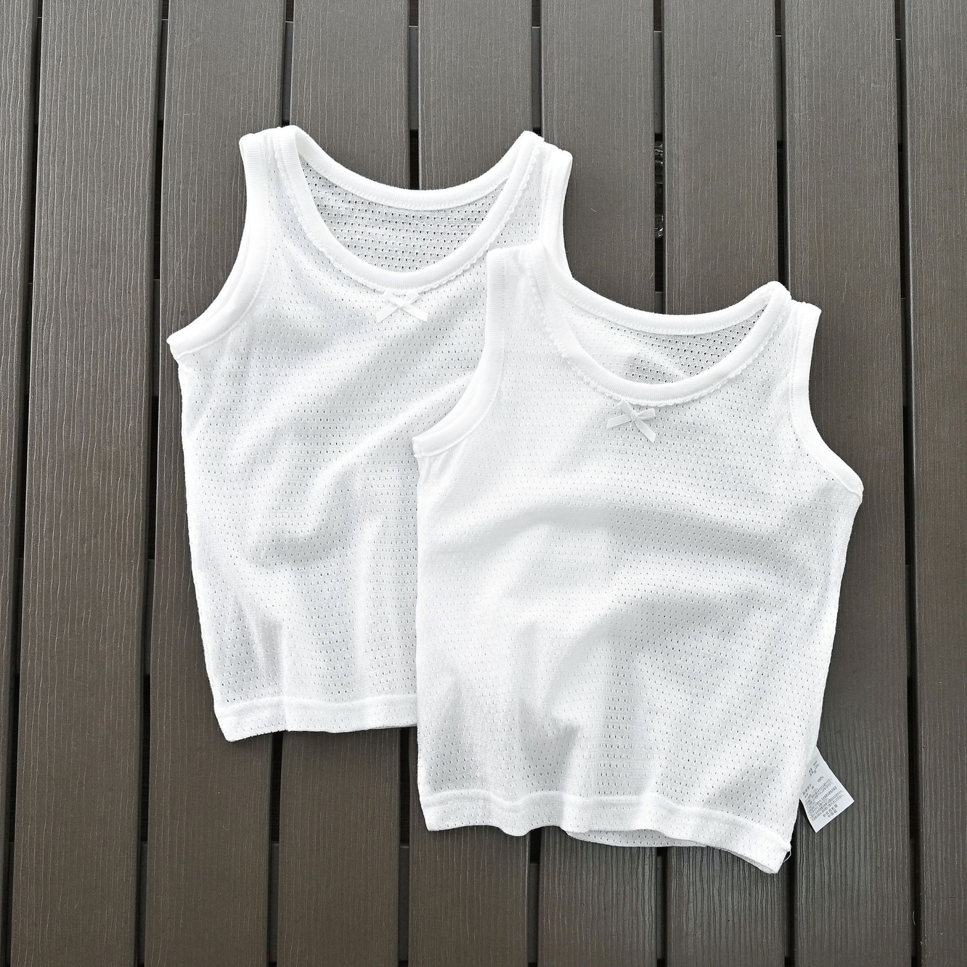 Picture of Sub-export children's clothing source factory new mesh thin white sweat-absorbent boys and girls summer bottoming vest sleeveless