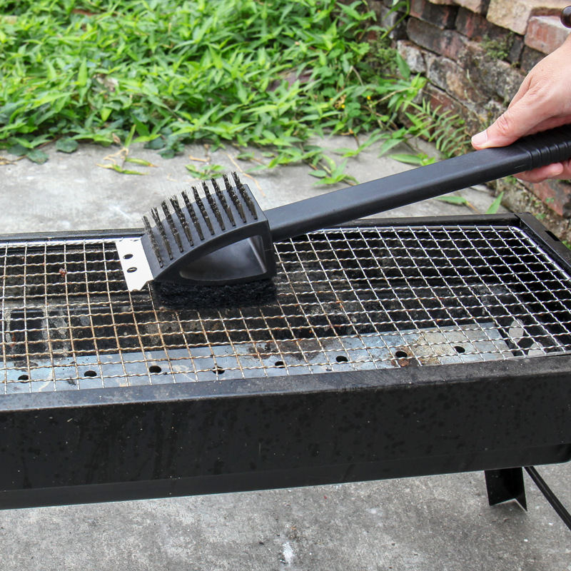 Picture of Steel Brush Cleaning Brush Long Handle Commercial Cleaning Tool Barbecue Grill Steel Brush Long Handle Barbecue Mesh Stainless Steel Brush Iron Brush