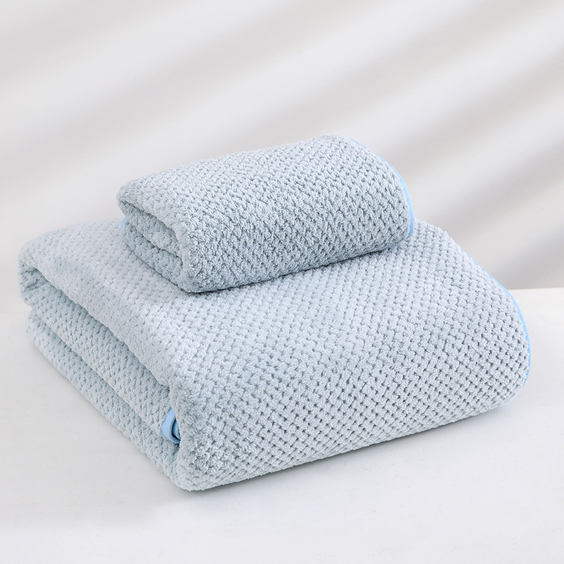 Picture of Pineapple Big Bath Towel Face Towel Coral Fleece Bath Towel Three-Piece Set Thickened Cotton Soft Quick-Drying Beach Towel