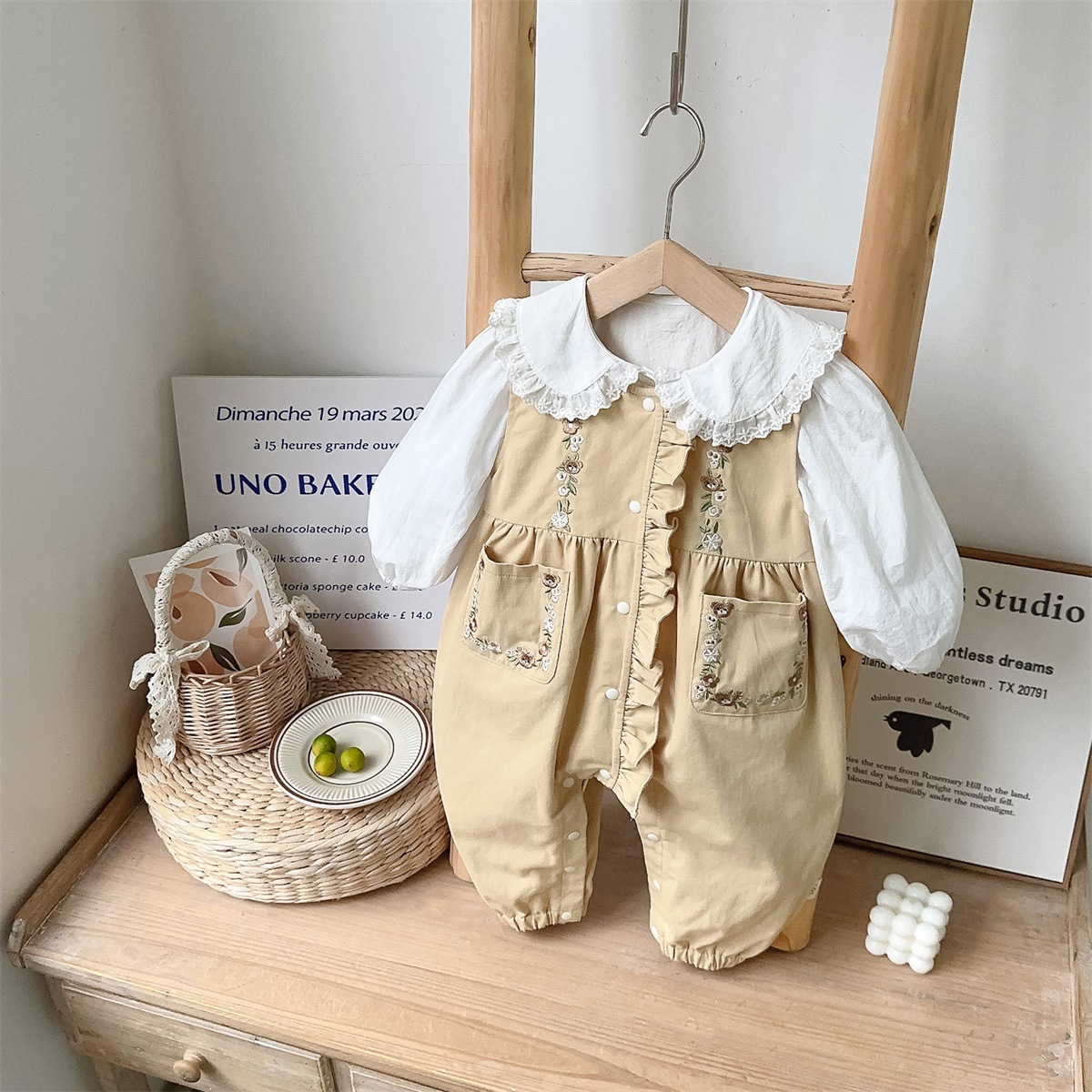 Baby's Spring Baby's suit Girl Baby's Fresh Long-sleeved Shirt Pastoral-style Two-piece Set