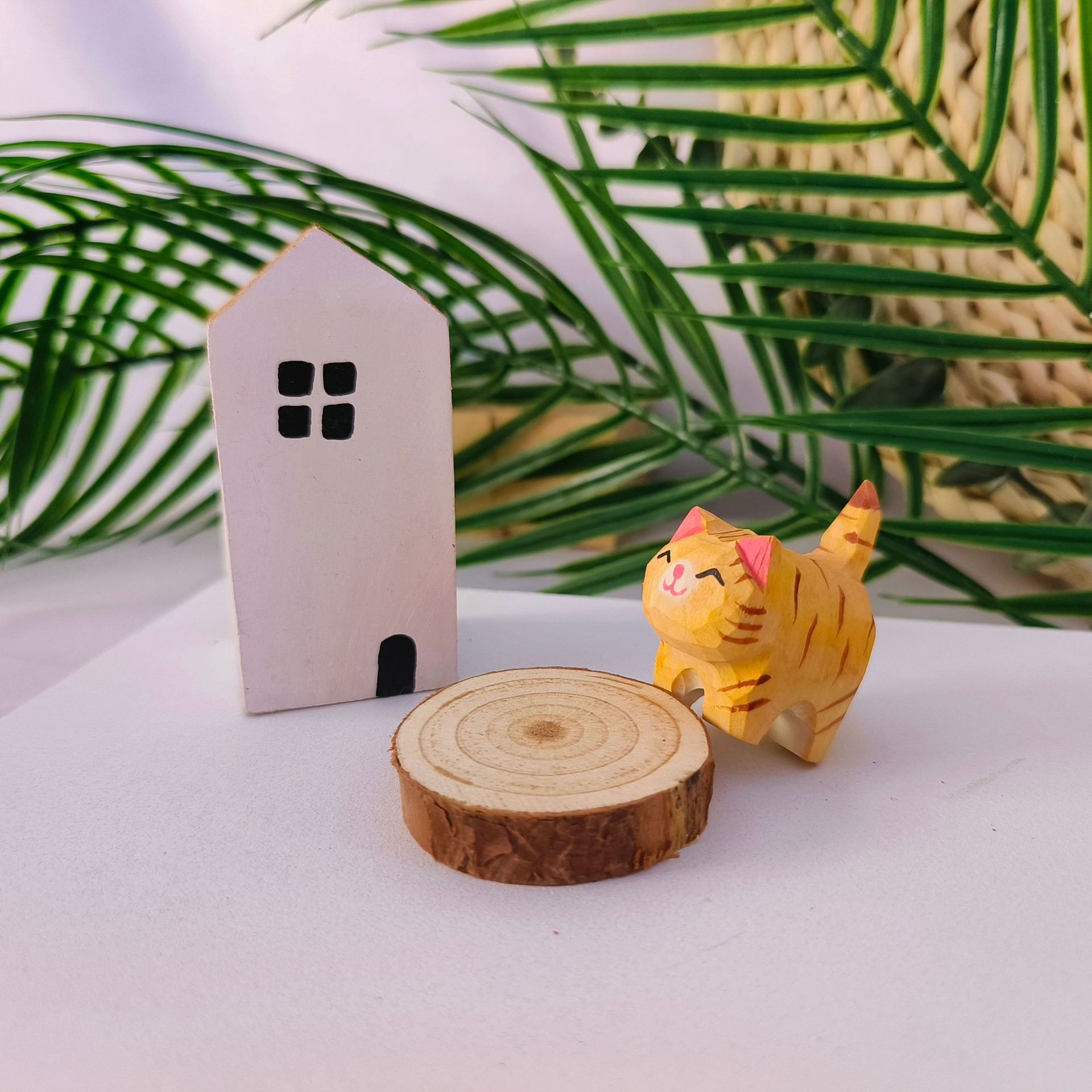 Picture of Wood carving kitten key chain cute cute desktop decoration solid wood handmade birthday gift home accessories