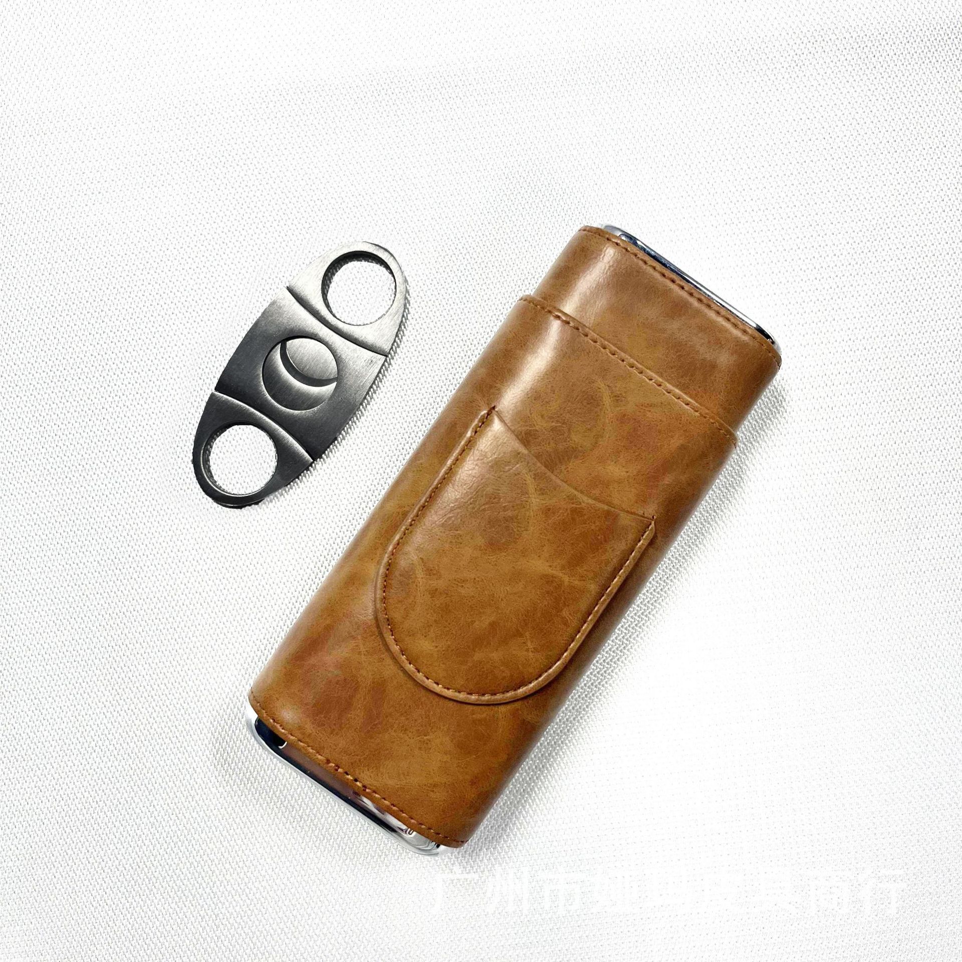 Picture of In stock wholesale three-piece cigar moisturizing box protective cover cross-border portable travel pine cigar storage box