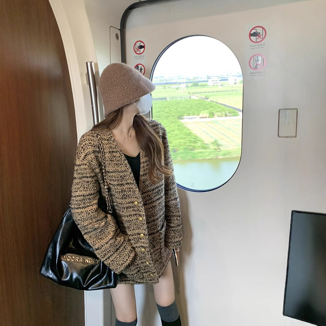 Autumn 2024 New Vintage Fashion Loose Niche All-match Top Chanel Style Woven V-neck Long Sleeve Jacket for Women