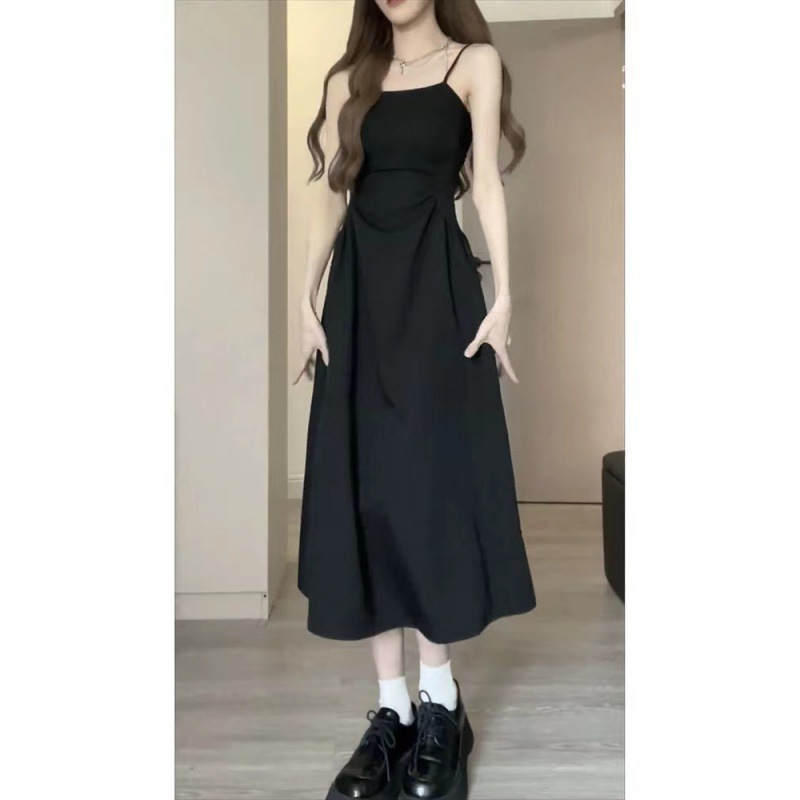 2025 New Style Pure Desire Pleated Waist Design Sense Meat Covering All-match Sling dress Sexy Slim Base Skirt