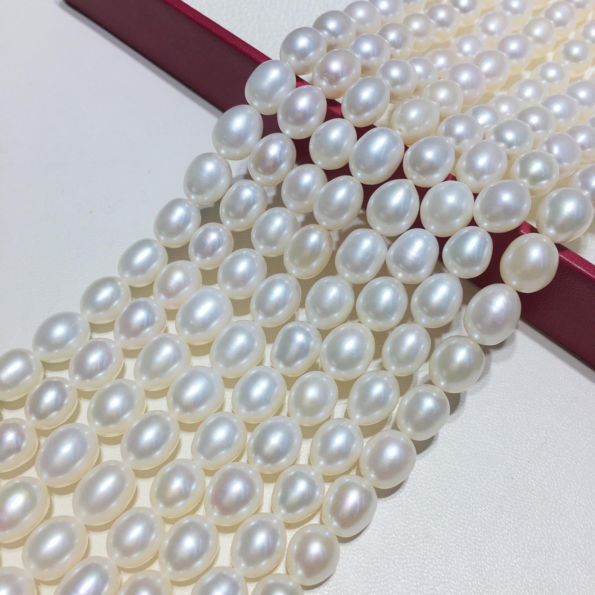 Handmade raw material simple pearl necklace DIY material 8mm light rice shaped mermaid tears freshwater pearl wholesale