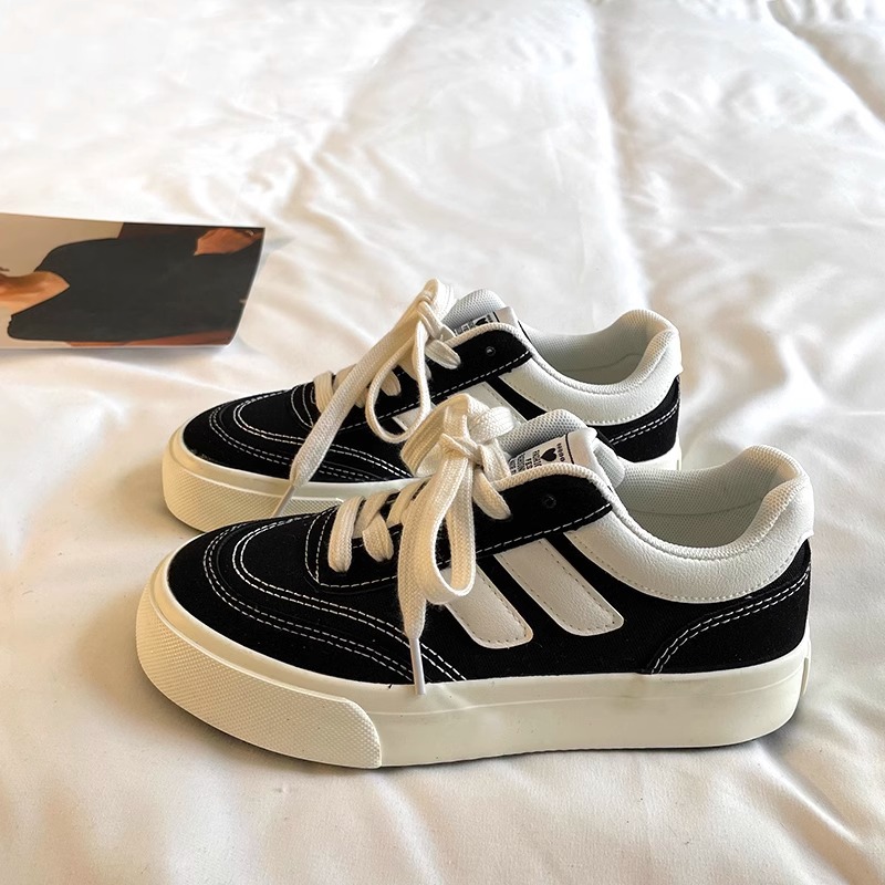 Retro Hong Kong Style Black Canvas Shoes for Women 2025 Autum New Niche Design Student Versatile Sneakers for Women Ins Trend